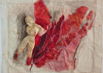 Μικτή τεχνική ( χειροποίητα χαρτιά κερωμένα, ακουαρέλα, ασημένιο νήμα, τζελ μίντιουμ, πάνω σε γάζα) διαστάσεις: 72 Χ 75 εκ.