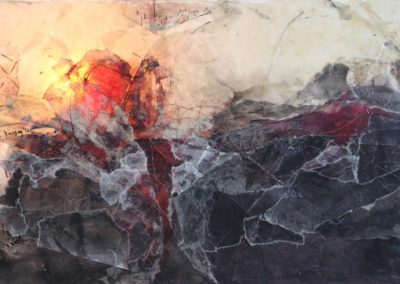 Μικτή Τεχνική : Χειροποίητα χαρτιά, σπρέυ μελάνι ακουαρέλα, φως, πάνω σε πλέξιγκλας. Διαστάσεις : 40Χ60Χ!6 εκ.